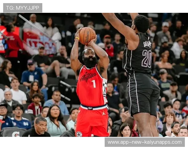 篮网队迎战联盟劲敌，誓夺胜利，篮网队赛