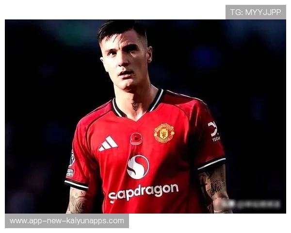 谢什科侧身抽射绝杀，曼联逆转富勒姆夺魁